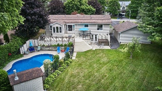 Bungalow with a backyard pool in Pickering, Ontario